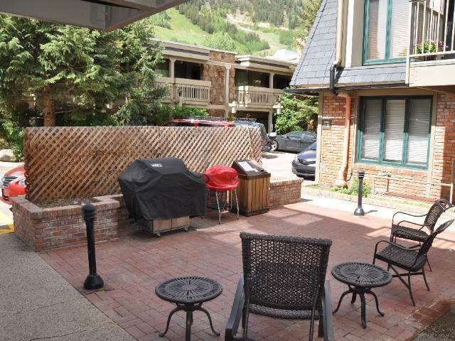 Chateau Dumont Aspen Room photo