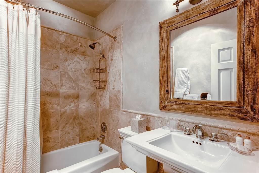 Chateau Dumont Aspen Room photo